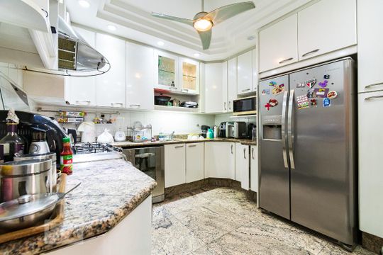 Cozinha de casa à venda com 5 quartos, 313m² em Parque Jabaquara, São Paulo