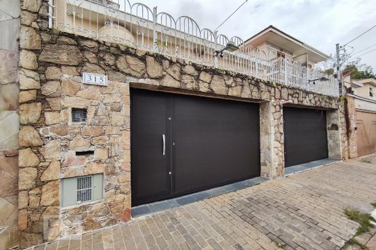 Fachada de casa à venda com 5 quartos, 313m² em Parque Jabaquara, São Paulo