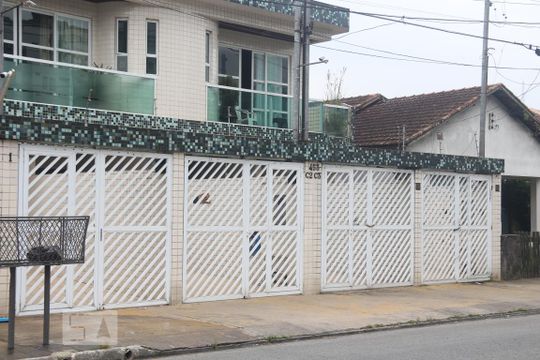 Fachada de casa para alugar com 3 quartos, 140m² em Vila Valença, São Vicente