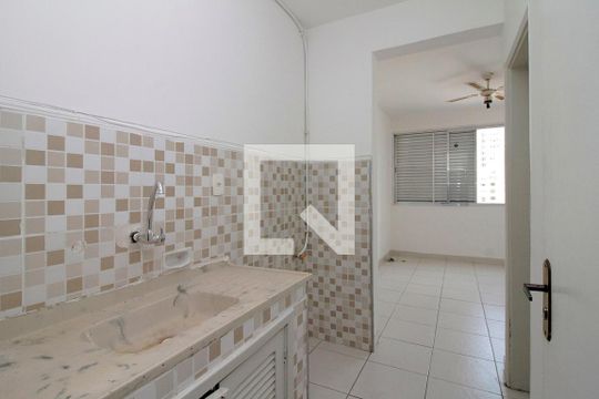Cozinha de kitnet/studio à venda com 1 quarto, 30m² em Vila Buarque, São Paulo