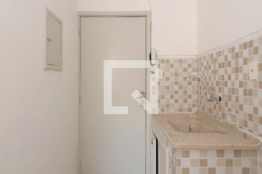 Cozinha de kitnet/studio à venda com 1 quarto, 30m² em Vila Buarque, São Paulo