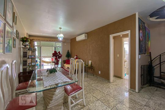 Apartamento à venda com 3 quartos, 170m² em Penha, Rio de Janeiro