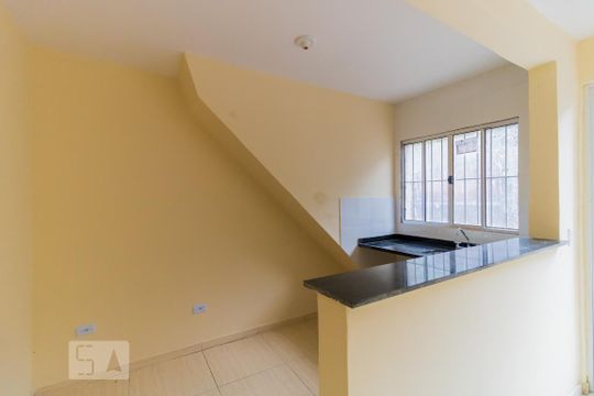 Cozinha de casa para alugar com 1 quarto, 50m² em Vila Euthalia, São Paulo