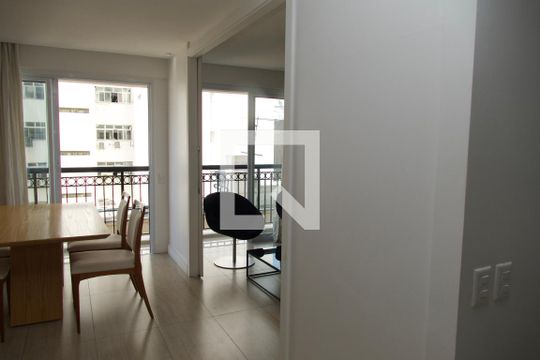 Sala de apartamento à venda com 2 quartos, 74m² em Ipanema, Rio de Janeiro