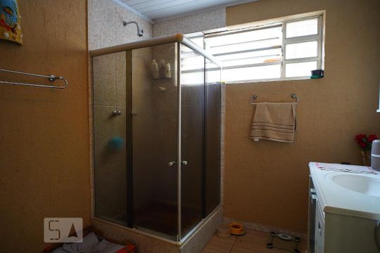 Banheiro 1 de casa à venda com 4 quartos, 188m² em Sarandi, Porto Alegre
