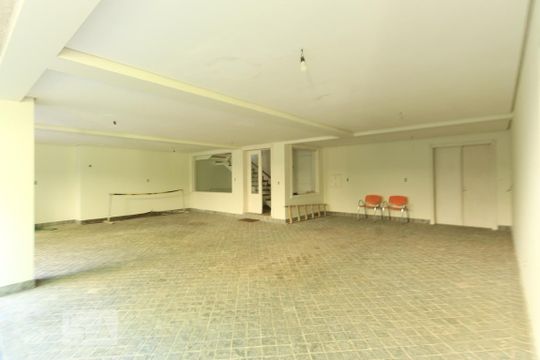 Garagem de casa de condomínio à venda com 4 quartos, 980m² em Ipanema, Porto Alegre