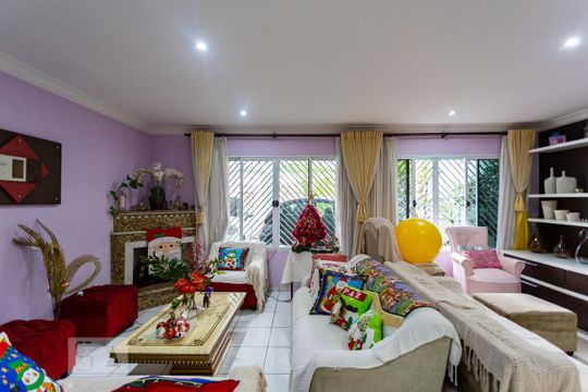 Sala de casa à venda com 5 quartos, 600m² em Km 18, Osasco