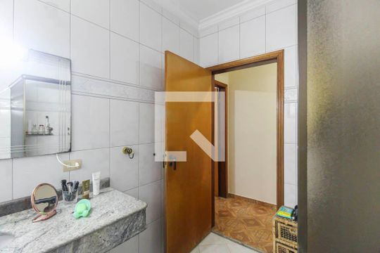 Banheiro 1 de casa à venda com 4 quartos, 227m² em Jardim Panorama (zona Leste), São Paulo