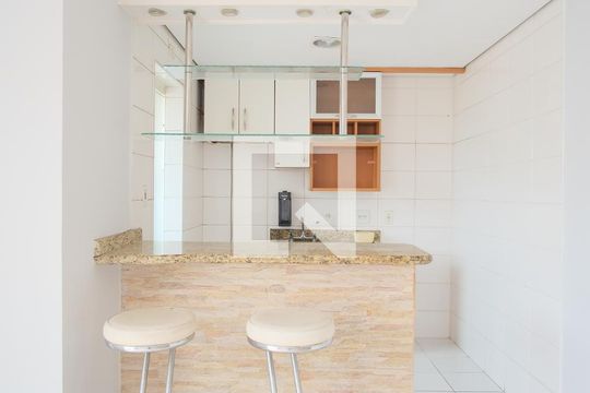 Cozinha de apartamento à venda com 2 quartos, 77m² em Vila Gomes Cardim, São Paulo