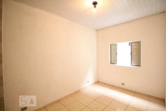 Quarto de casa para alugar com 1 quarto, 45m² em Vila Pereira Cerca, São Paulo