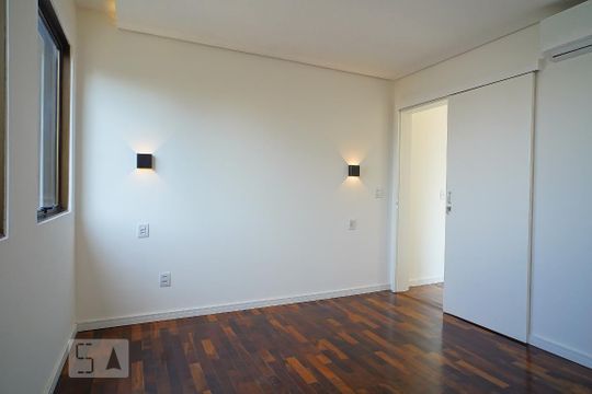 Quarto de apartamento à venda com 1 quarto, 42m² em Independência, Porto Alegre