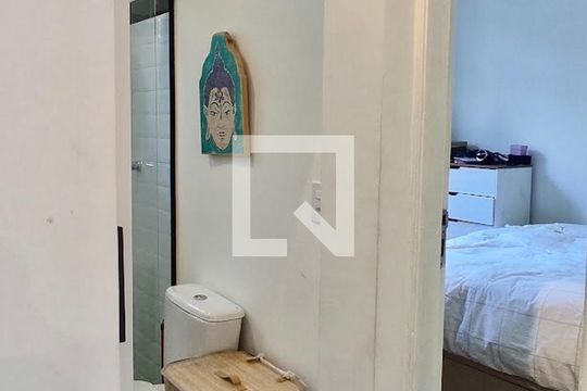 Corredor  de apartamento para alugar com 1 quarto, 61m² em Jardim Botânico, Rio de Janeiro