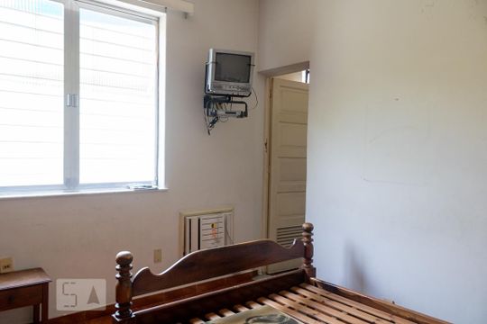 Suíte de casa à venda com 4 quartos, 1290m² em Freguesia (jacarepaguá), Rio de Janeiro