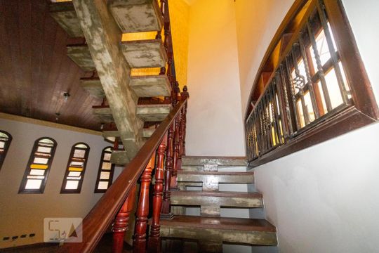 Casa à venda com 3 quartos, 192m² em Vila Homero Thon, Santo André