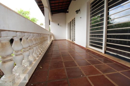 Varanda de casa à venda com 5 quartos, 287m² em Cidade Universitária, Campinas