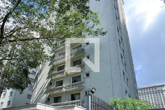 Fachada de apartamento à venda com 2 quartos, 65m² em Vila Olímpia, São Paulo