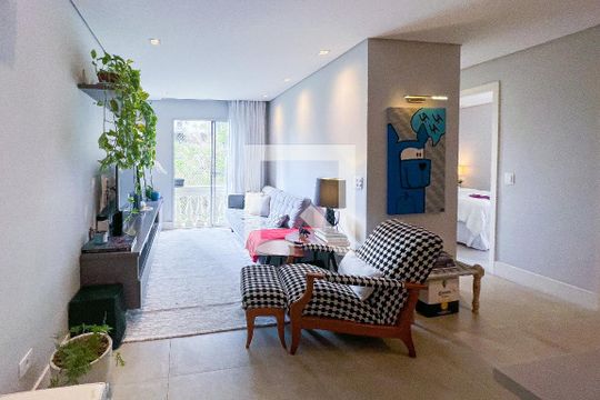Apartamento à venda com 2 quartos, 65m² em Vila Olímpia, São Paulo