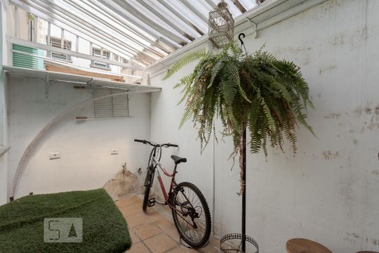 Área Externa de apartamento para alugar com 3 quartos, 95m² em Jardim Carvalho, Porto Alegre