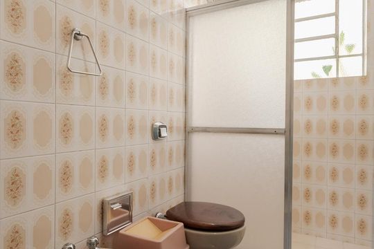 Banheiro de apartamento para alugar com 3 quartos, 95m² em Jardim Carvalho, Porto Alegre