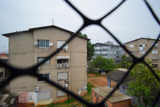 Sala - Vista de apartamento para alugar com 2 quartos, 48m² em Rubem Berta, Porto Alegre