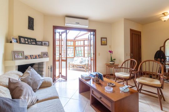 Sala de casa de condomínio para alugar com 3 quartos, 400m² em Vila Conceição, Porto Alegre