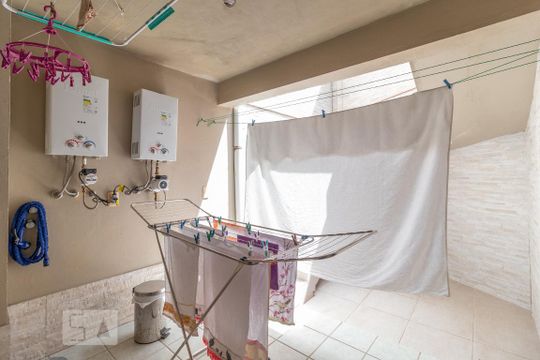 Área de Serviço de casa de condomínio para alugar com 3 quartos, 400m² em Vila Conceição, Porto Alegre