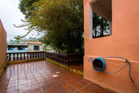 Área externa de casa para alugar com 2 quartos, 214m² em Jardim Vila Rica, Santo André