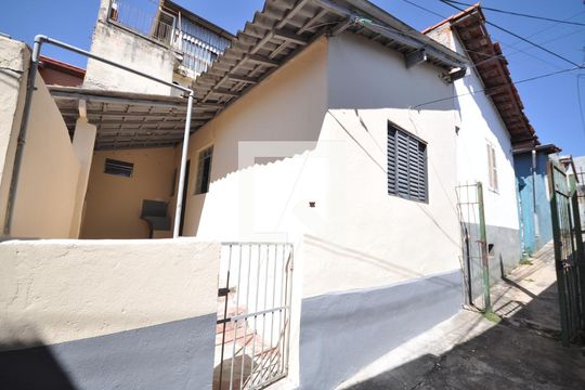 Fachada de casa à venda com 1 quarto, 40m² em Vila Santa Terezinha (zona Norte), São Paulo
