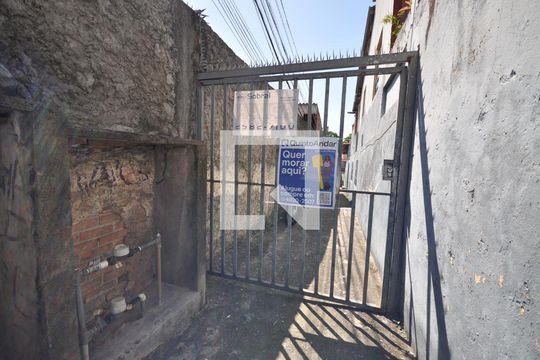 Fachada de casa à venda com 1 quarto, 40m² em Vila Santa Terezinha (zona Norte), São Paulo
