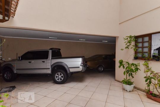 Garagem de casa à venda com 3 quartos, 193m² em Jardim Toscana, Guarulhos