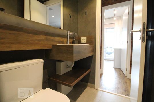 Banheiro comum de apartamento para alugar com 2 quartos, 74m² em Vila Gertrudes, São Paulo