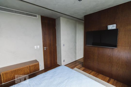 Suíte de apartamento para alugar com 1 quarto, 126m² em Vila Ipojuca, São Paulo