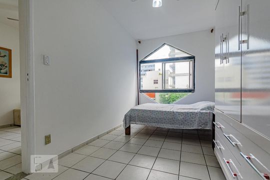 Quarto Suíte de apartamento para alugar com 1 quarto, 40m² em Barra, Salvador