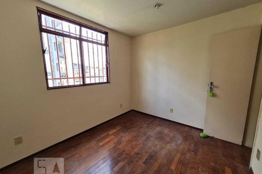 Apartamento à venda com 4 quartos, 120m² em Nova Floresta, Belo Horizonte