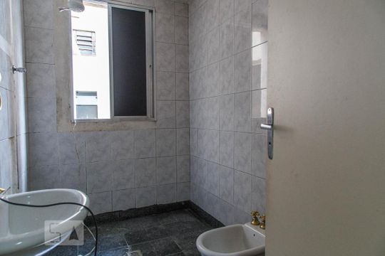 Banheiro de apartamento à venda com 3 quartos, 160m² em Tatuapé, São Paulo