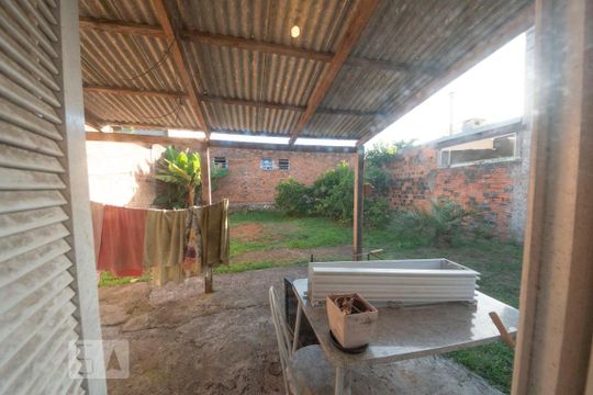 Vista Quarto 2 de casa para alugar com 2 quartos, 47m² em Feitoria, São Leopoldo