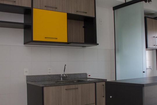 Cozinha de apartamento para alugar com 2 quartos, 64m² em Del Castilho, Rio de Janeiro