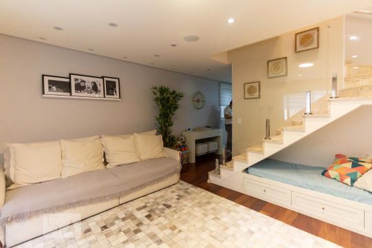 Sala de estar de casa de condomínio à venda com 4 quartos, 210m² em Vila Moinho Velho, São Paulo