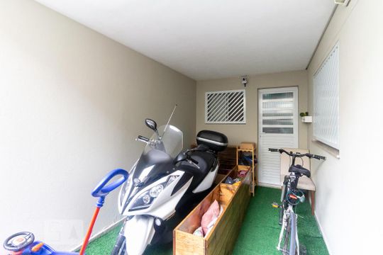 Garagem de casa de condomínio à venda com 4 quartos, 210m² em Vila Moinho Velho, São Paulo