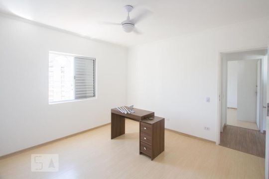 Quarto de apartamento à venda com 2 quartos, 71m² em Cidade Monções, São Paulo