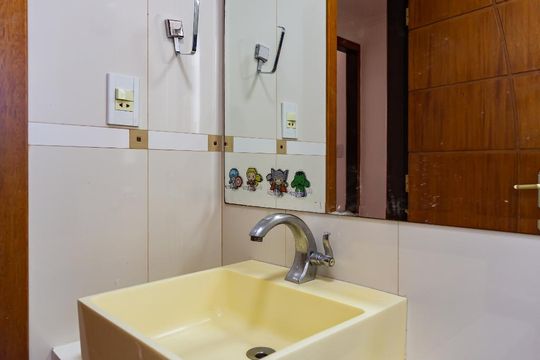 Banheiro de apartamento para alugar com 3 quartos, 67m² em Continental, Osasco
