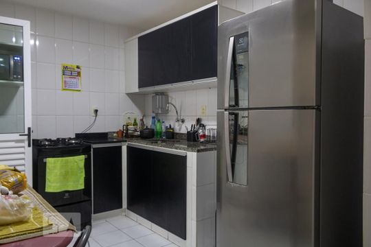 Cozinha de casa de condomínio à venda com 3 quartos, 150m² em Pechincha, Rio de Janeiro