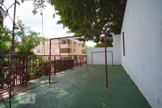 Quada de apartamento à venda com 1 quarto, 48m² em Sarandi, Porto Alegre