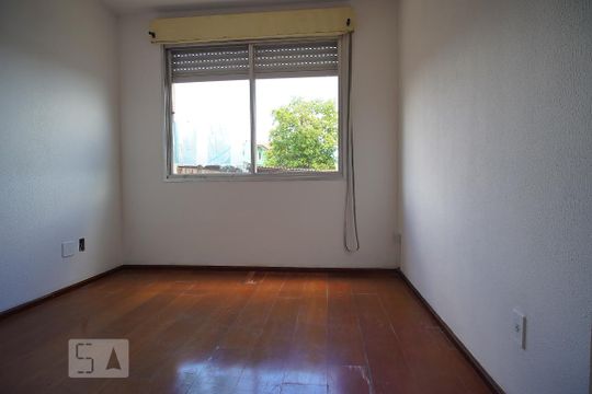 Quarto  de apartamento à venda com 1 quarto, 48m² em Sarandi, Porto Alegre