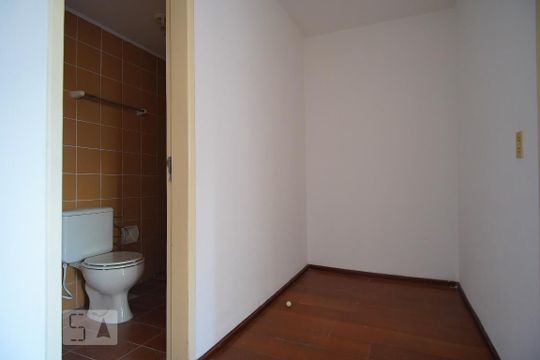 Corredor de apartamento à venda com 1 quarto, 48m² em Sarandi, Porto Alegre