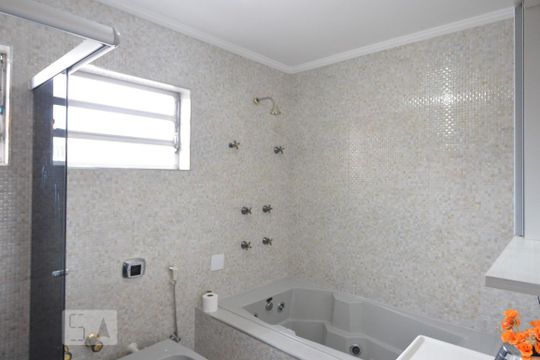 Banheiro da suite 1 de casa à venda com 3 quartos, 200m² em Vila Regente Feijó, São Paulo