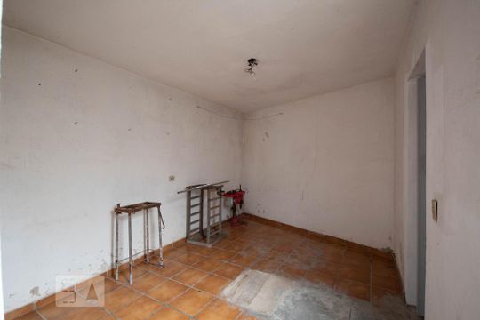Quarto de Serviço de casa à venda com 3 quartos, 176m² em Jardim Roberto, Osasco