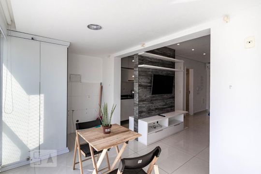 Varanda de kitnet/studio à venda com 1 quarto, 40m² em Indianópolis, São Paulo
