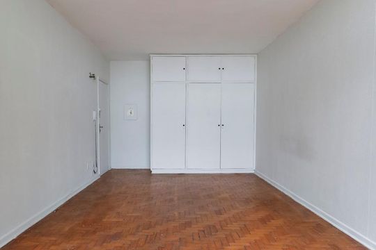 Quarto de kitnet/studio para alugar com 1 quarto, 52m² em República, São Paulo