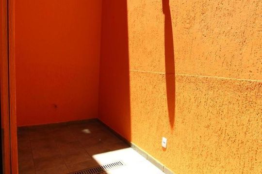 Área de luz de casa de condomínio para alugar com 4 quartos, 332m² em Loteamento Caminhos de São Conrado , Campinas